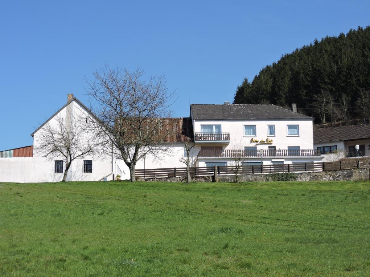 Sabine'S Gastehaus Hotel Übereisenbach Exterior foto